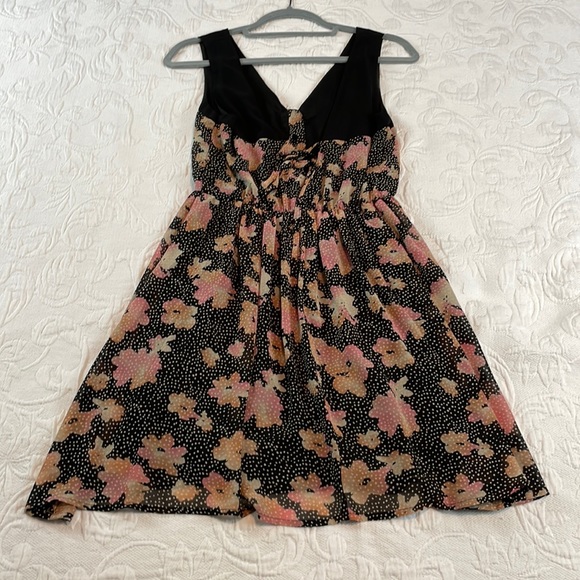 Pins and Needles flower and polka dot dress - Picture 5 of 7